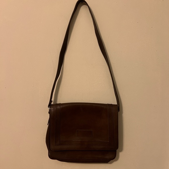 Vintage Brown Leather Women's Messenger Bag - Picture 4 of 7